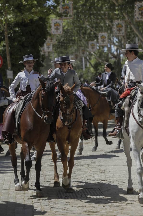 Ambiente en el real este miércoles festivo de la Feria de Abril 2023