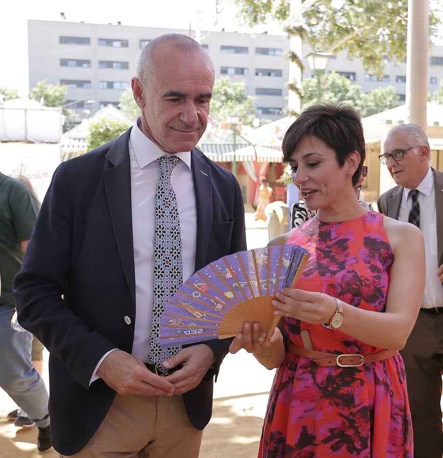 Ambiente de las recepciones este miércoles en el real de la Feria