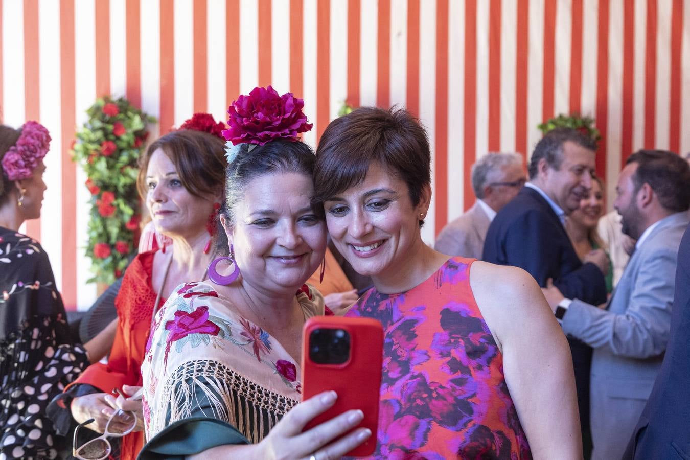 Ambiente de las recepciones este miércoles en el real de la Feria