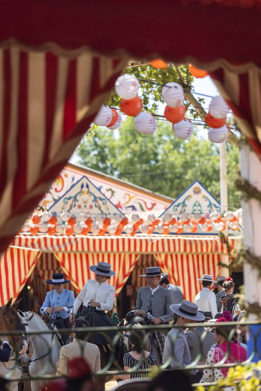 Las calles del Real continúan teniendo gran afluencia de público este jueves