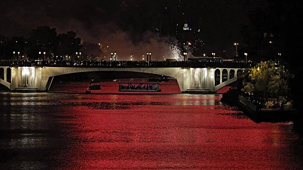 Dónde ver los fuegos artificiales de la Feria de Abril de Sevilla 2023