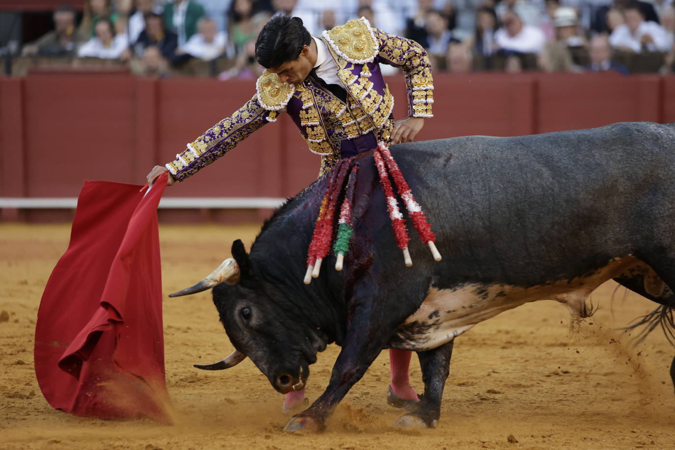Pablo Aguado en el estreno del hierro La Quinta en la Maestranza