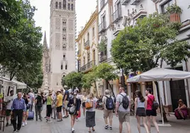 La identidad de Sevilla, en riesgo por la masificación turística