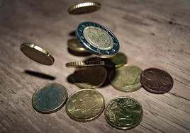 La Policía advierte de estas monedas que parecen euros, pero valen mucho menos