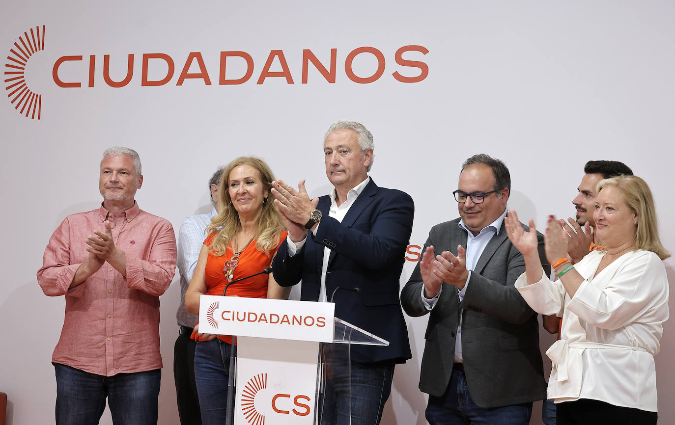 Miguel Ángel Aumesquet en la sede de Ciudadanos en Sevilla