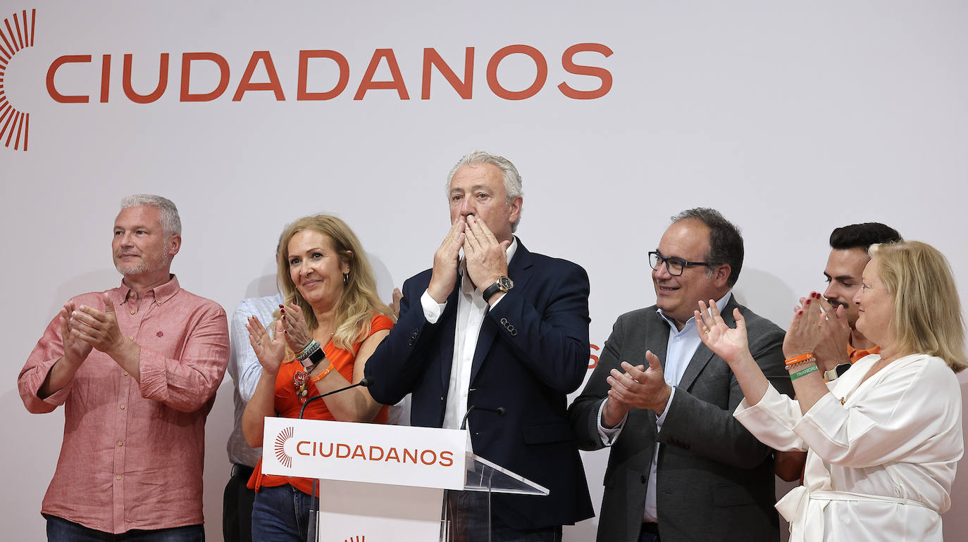 Miguel Ángel Aumesquet en la sede de Ciudadanos en Sevilla
