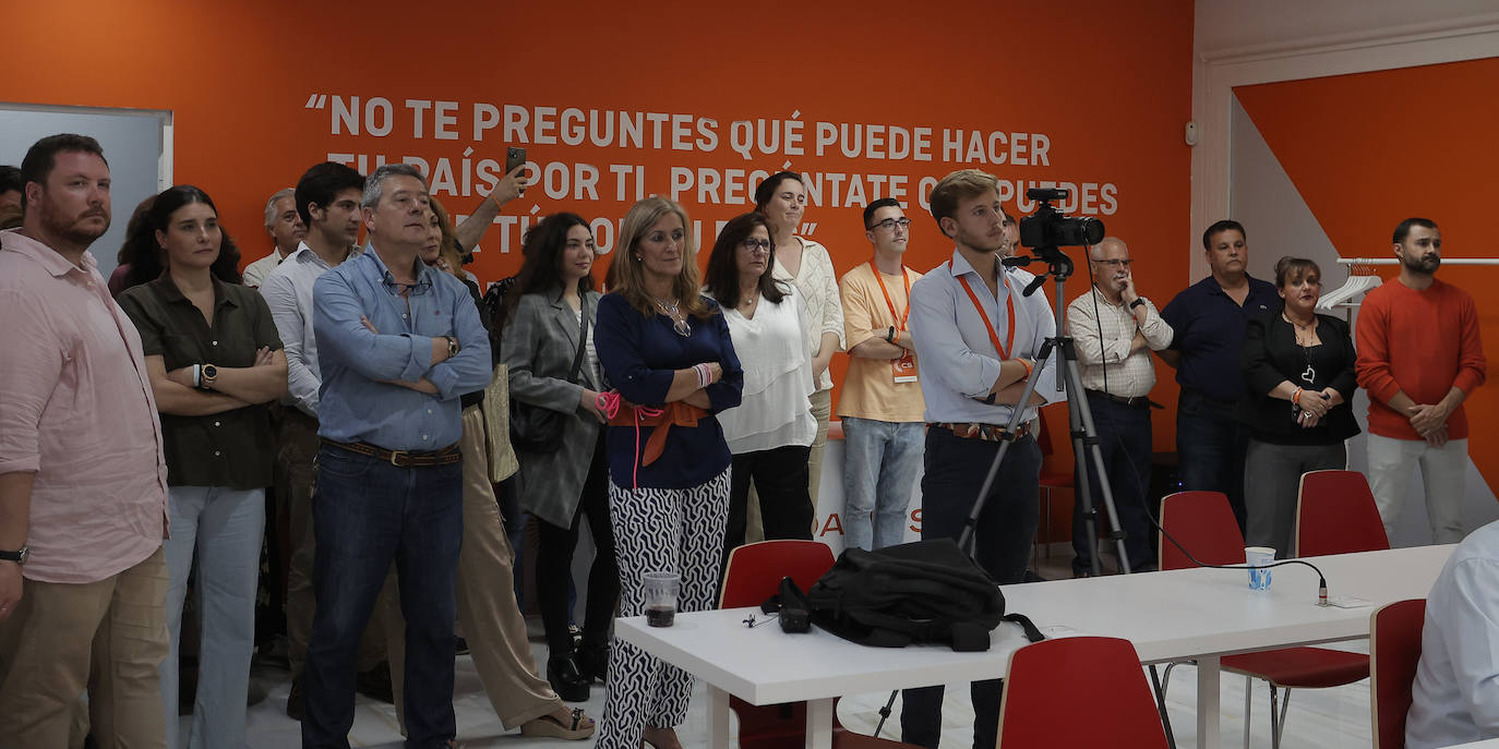 Miguel Ángel Aumesquet en la sede de Ciudadanos en Sevilla