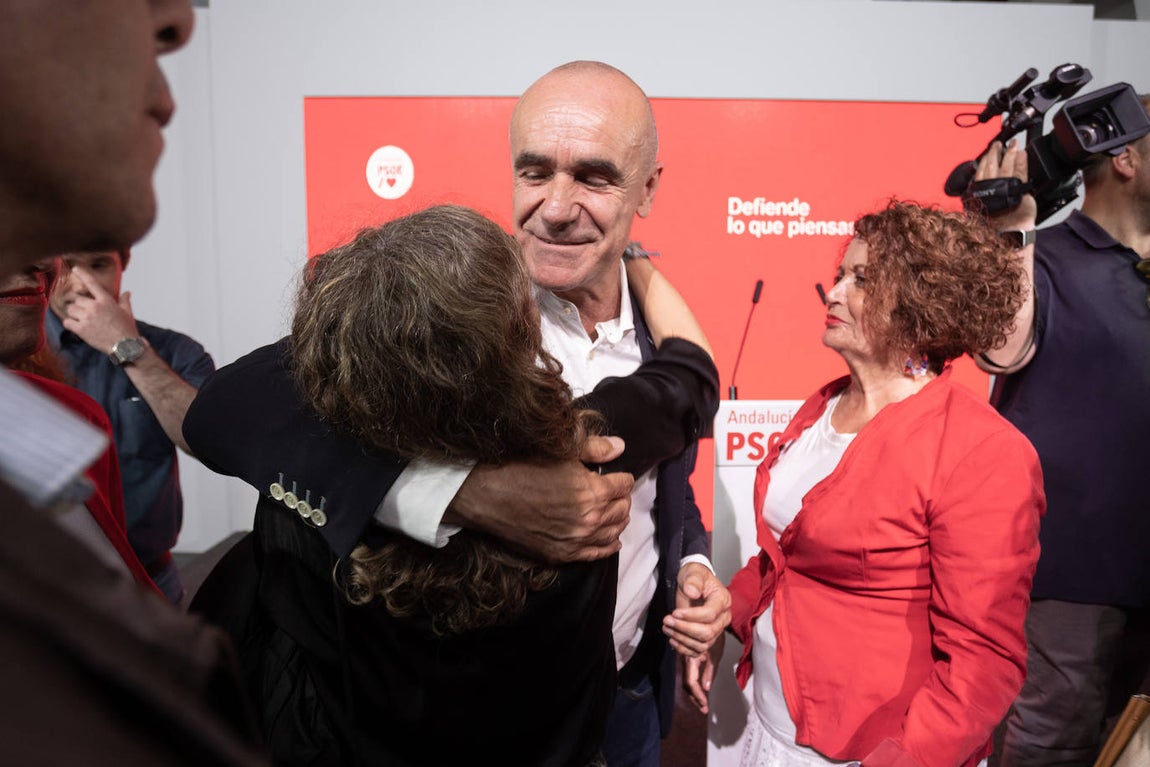La noche electoral en la sede del PSOE, ubicada en la calle San Vicente