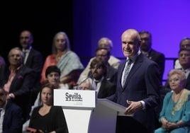 Antonio Muñoz: «Hay dos clases de hombres, los que viven hablando de las virtudes y los que se limitan a tenerlas»