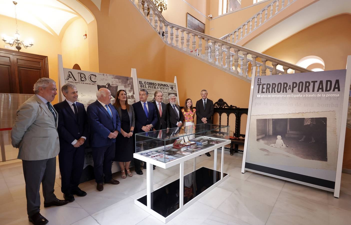 Inauguración de la muestra  'El terror a portada. 60 años del terrorismo en España a través de la prensa' en el Ayuntamiento de Sevilla