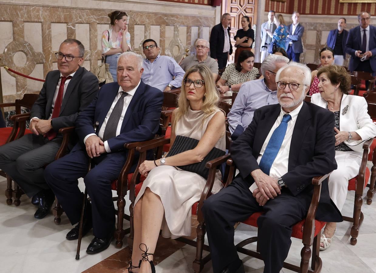 Inauguración de la muestra  'El terror a portada. 60 años del terrorismo en España a través de la prensa' en el Ayuntamiento de Sevilla