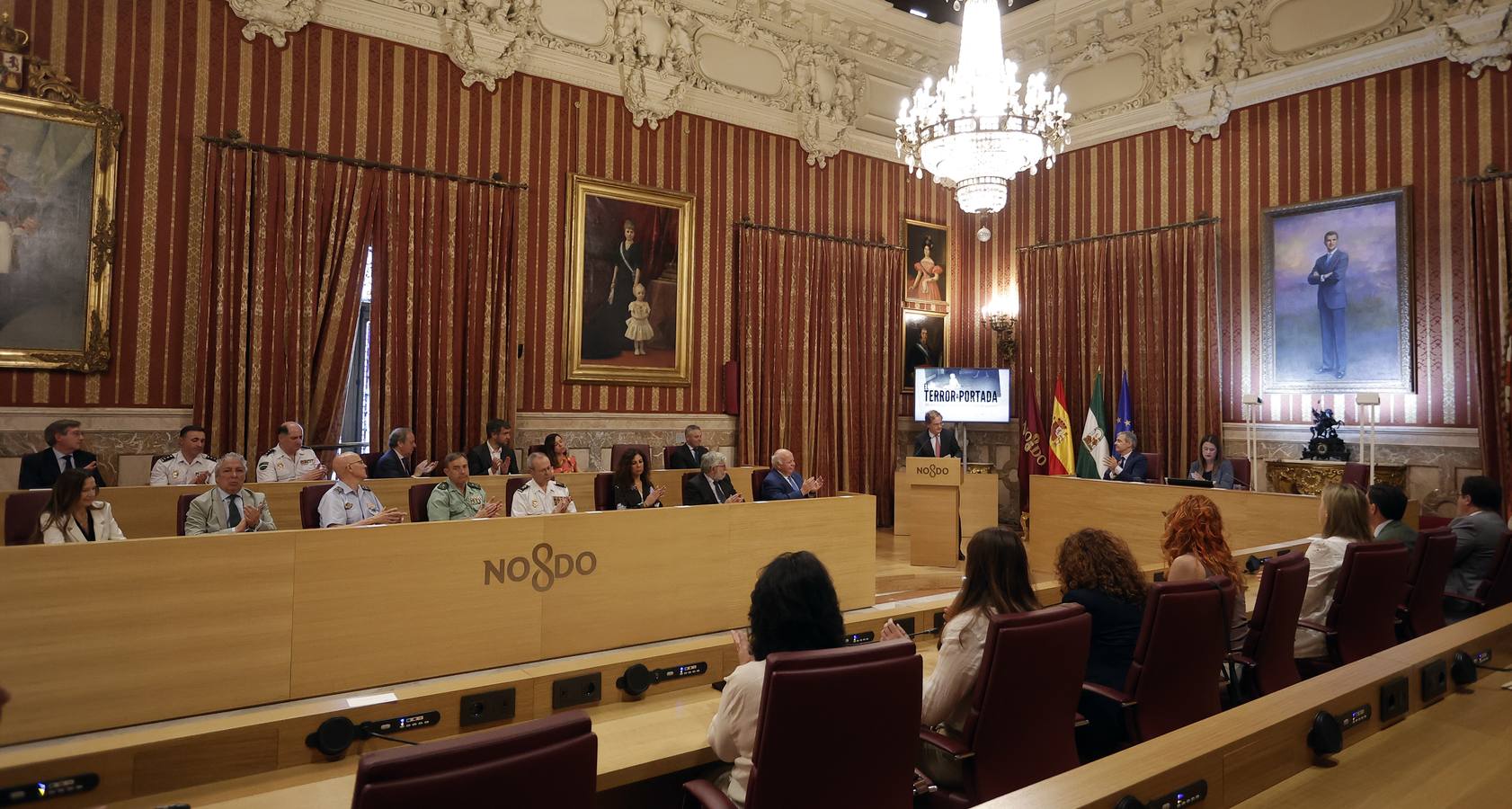 Inauguración de la muestra  'El terror a portada. 60 años del terrorismo en España a través de la prensa' en el Ayuntamiento de Sevilla