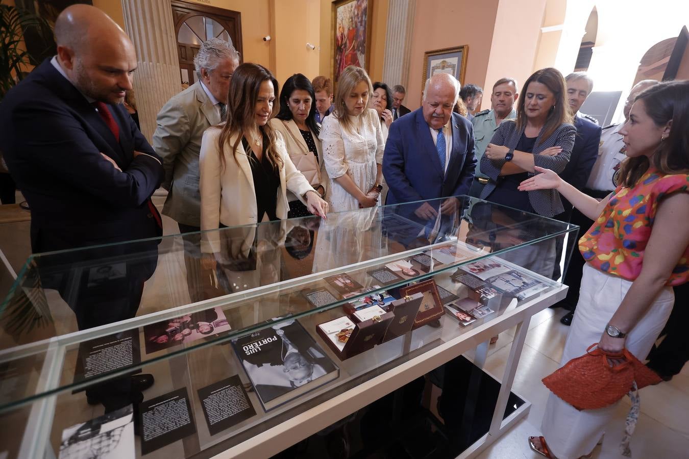 Inauguración de la muestra  'El terror a portada. 60 años del terrorismo en España a través de la prensa' en el Ayuntamiento de Sevilla