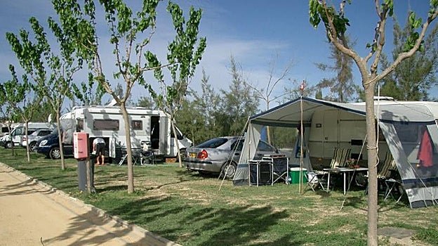 Los mejores campings de la costa de Huelva para disfrutar de playas y paisajes de ensueño