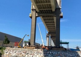 Ninguna empresa sevillana está en la obra del puente del Centenario