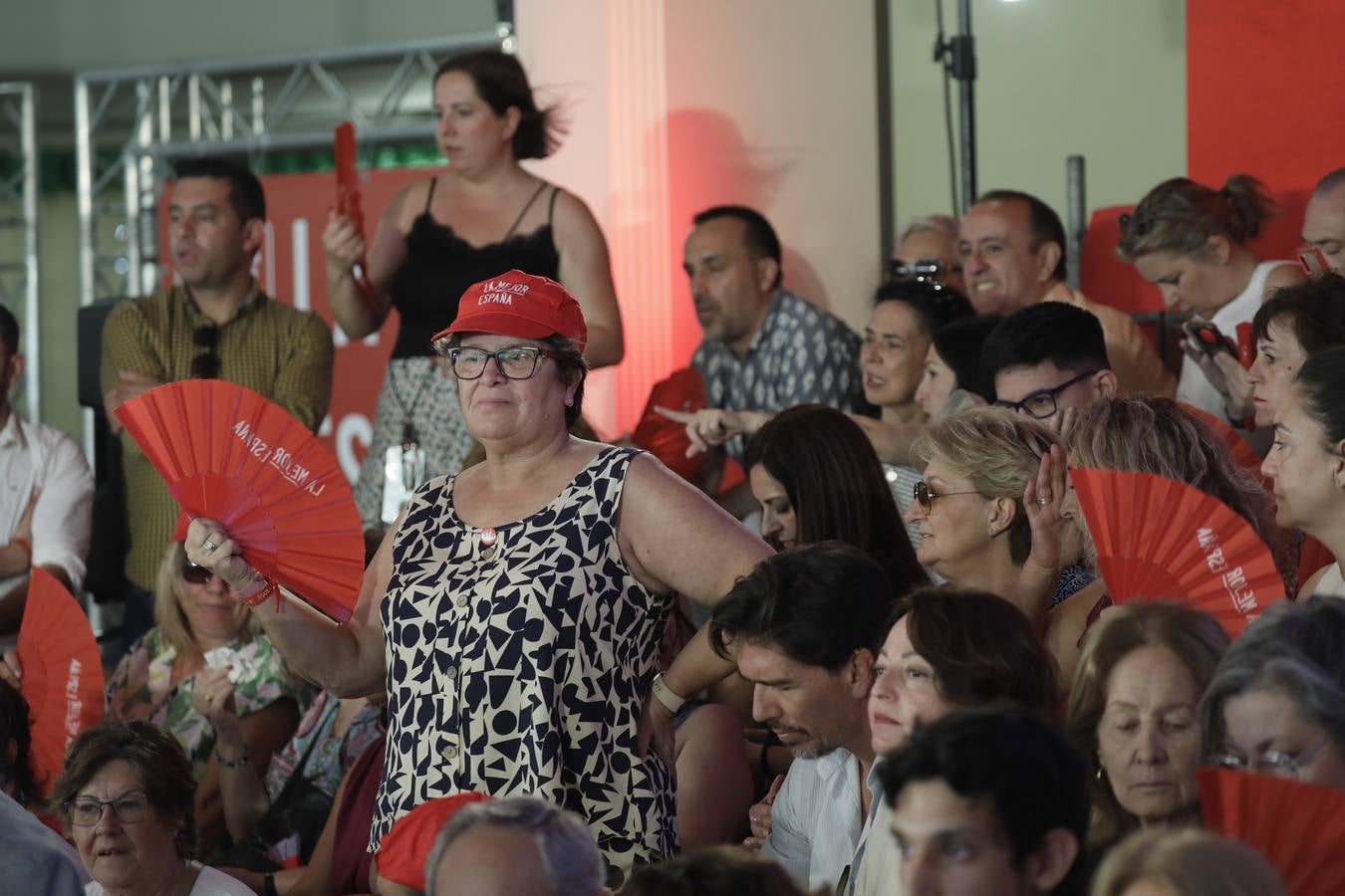 Primer mitin de precampaña  de Pedro Sánchez celebrado en Dos Hermanas