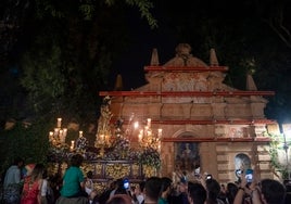 Sevilla demuestra su fe y devoción al Señor con el Corazón de Jesús