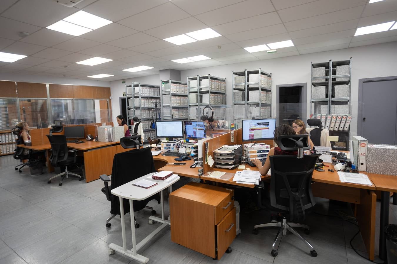 Dependencias y trabajadores del laboratorio para equinos de la ANCCE