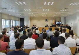 Último aviso de la juez al Ayuntamiento de Sevilla para cumplir la sentencia que anula las oposiciones de la Policía Local