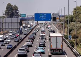 Arranca la operación salida del verano en Sevilla con más de 250.000 desplazamientos por las carreteras