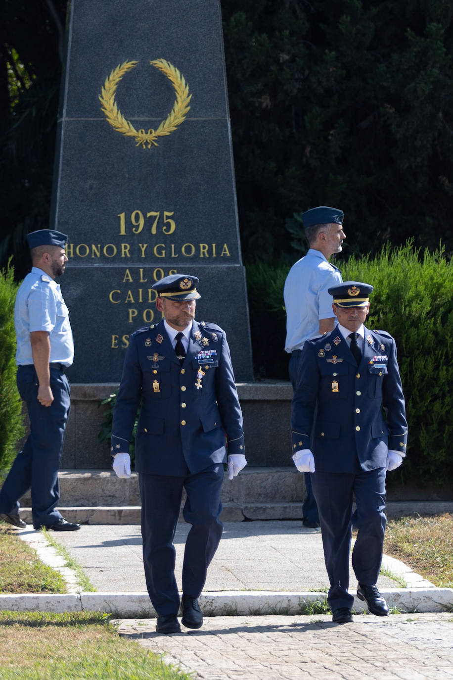 La ceremonia castrense con motivo del relevo del Jefe del Acuartelamiento Aéreo de Tablada