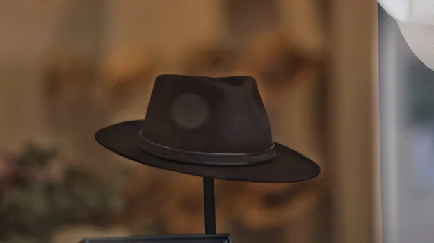 Qué fábrica de Sevilla le ha hecho a Indiana Jones su famoso sombrero?