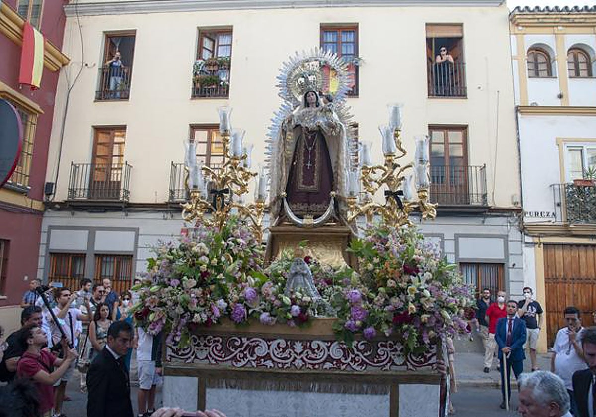 La Virgen del Carmen de la parroquia de Santa Ana