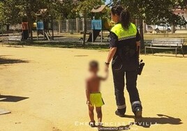 Encuentran a un niño de dos años que iba solo cruzando la Ronda de Tamarguillo de Sevilla entre los coches