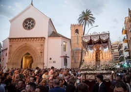 Sevilla renueva la devoción a la Virgen del Carmen en Santa Catalina