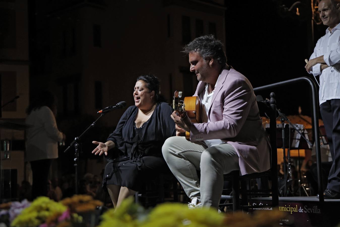 Primer día de la Velá de Triana de 2023 que se ha inaugurado con el pregón