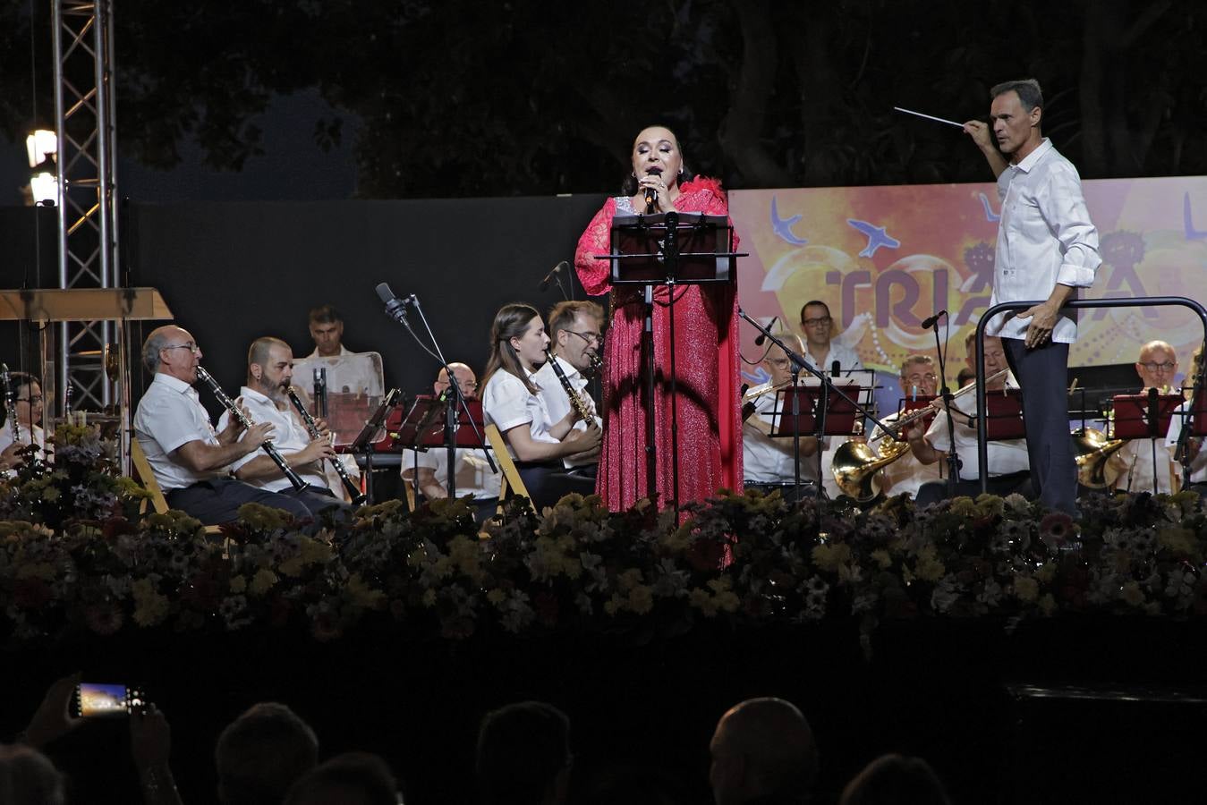 Primer día de la Velá de Triana de 2023 que se ha inaugurado con el pregón