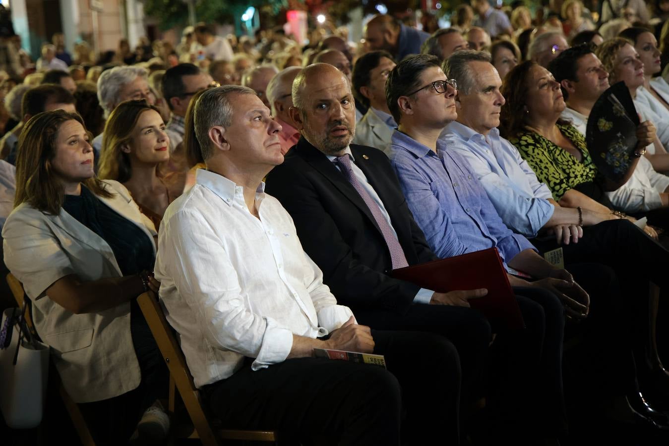 Primer día de la Velá de Triana de 2023 que se ha inaugurado con el pregón