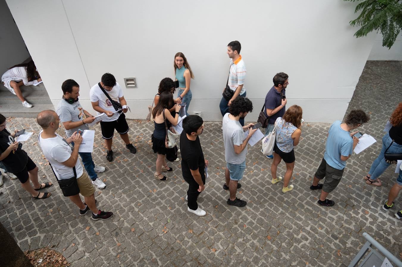 Colas para el casting de '1992', la nueva serie de Álex de la Iglesia