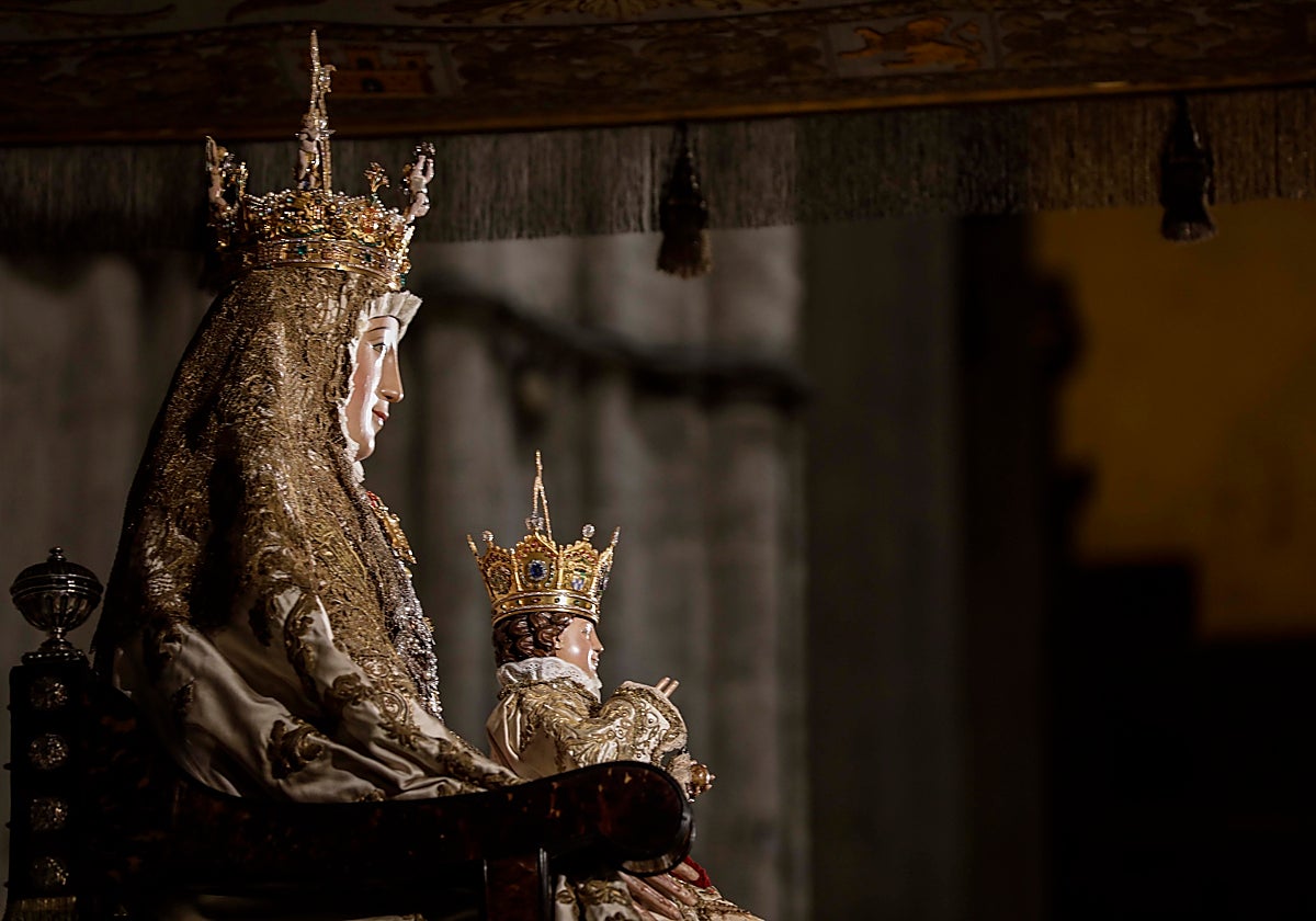 La Virgen de los Reyes