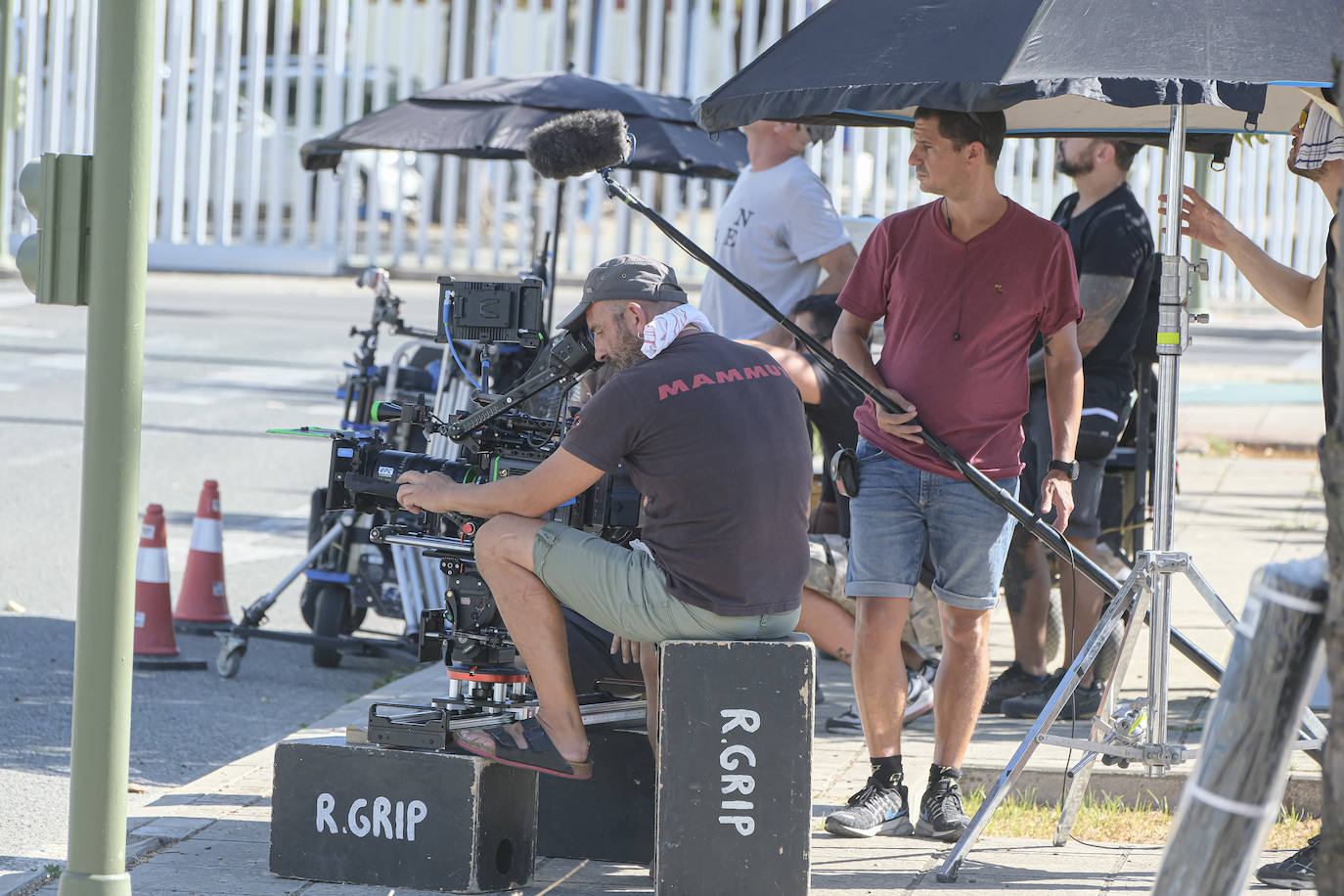 La Cartuja vive el rodaje de '1992', la serie de Álex de la Iglesia para Netflix