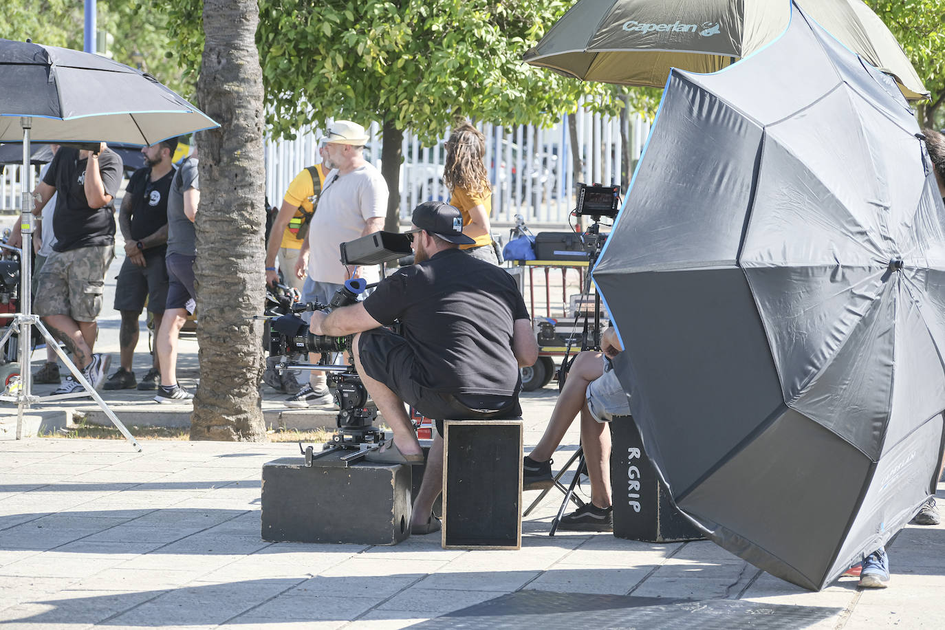 La Cartuja vive el rodaje de '1992', la serie de Álex de la Iglesia para Netflix