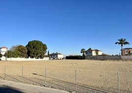 Entregan el solar de 3.000 metros para el nuevo cuartel de la Guardia Civil en Gines, que lleva en el pueblo desde 1919