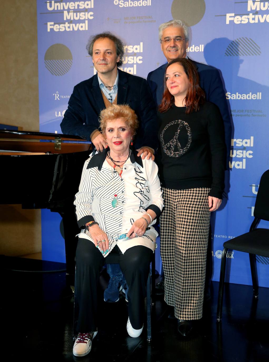 Momentos de la vida de la artista sevillana María Jiménez