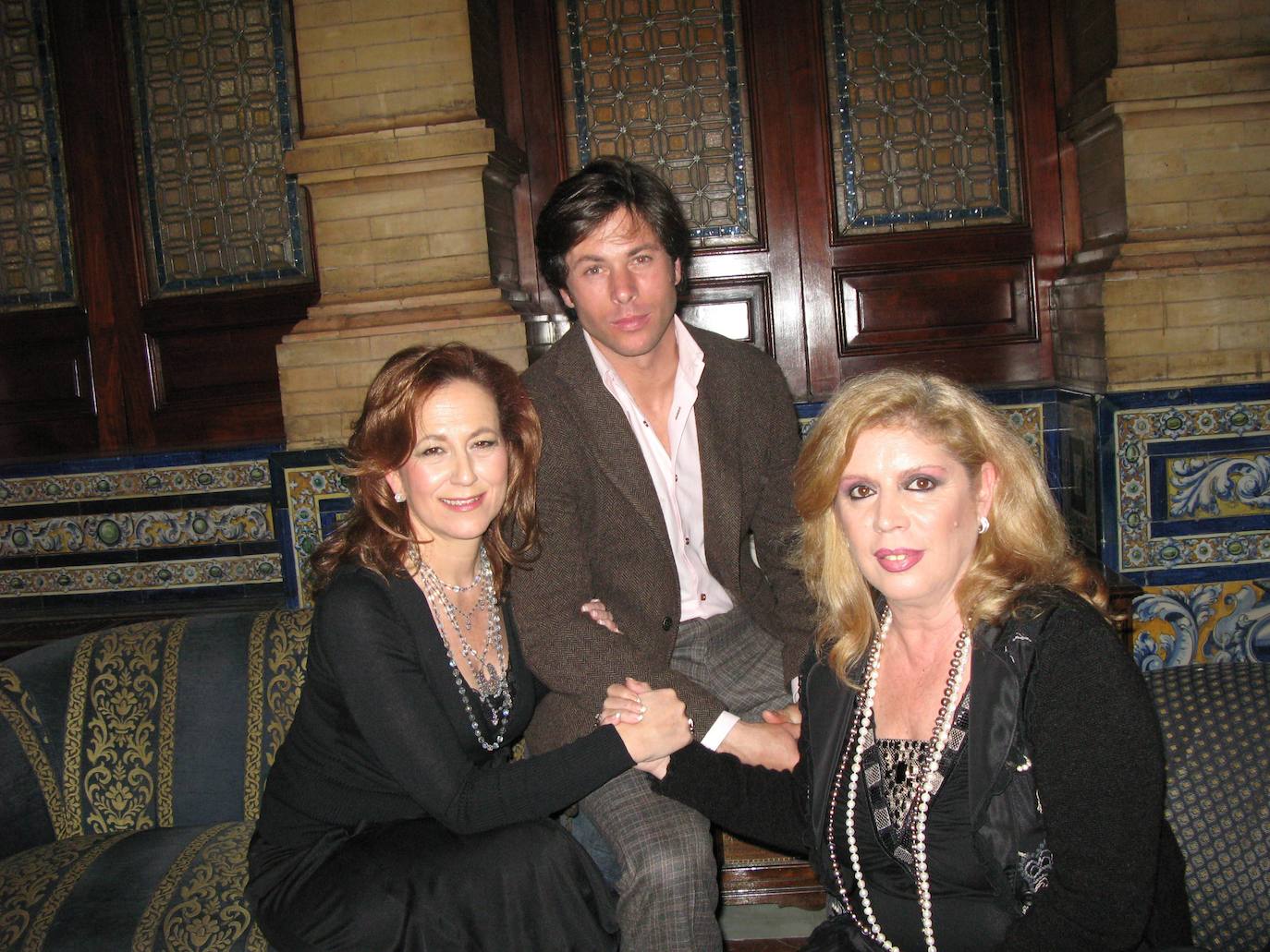 Momentos de la vida de la artista sevillana María Jiménez