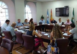 La última convocatoria municipal de ayuda al trabajo autónomo beneficia a 592 emprendedores alcalareños con mil euros