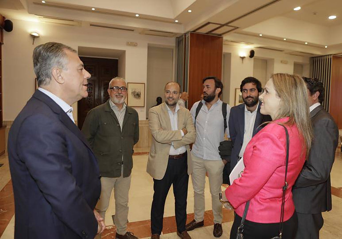 José Luis Sanz y Cristina Peláez en el debate electoral organizado por ABC en mayo