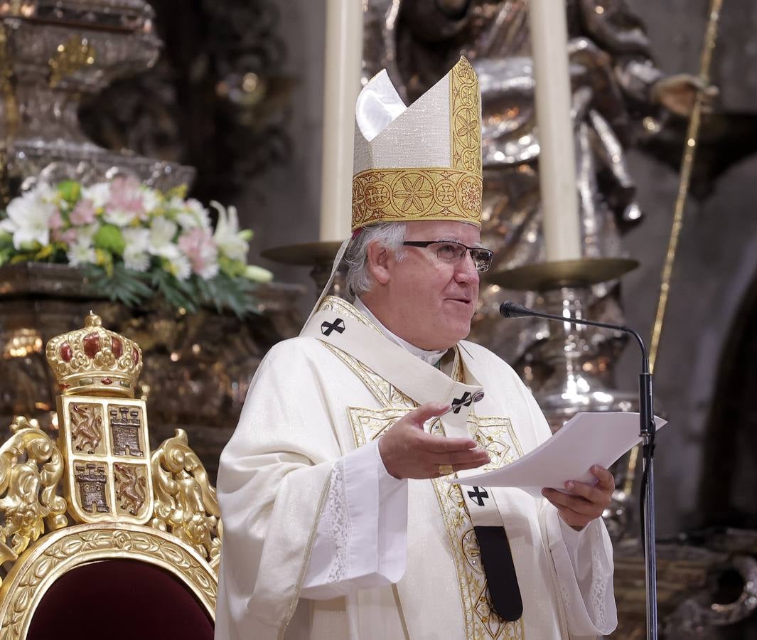 Liturgia de ordenación de nuevos sacerdotes en la Catedral