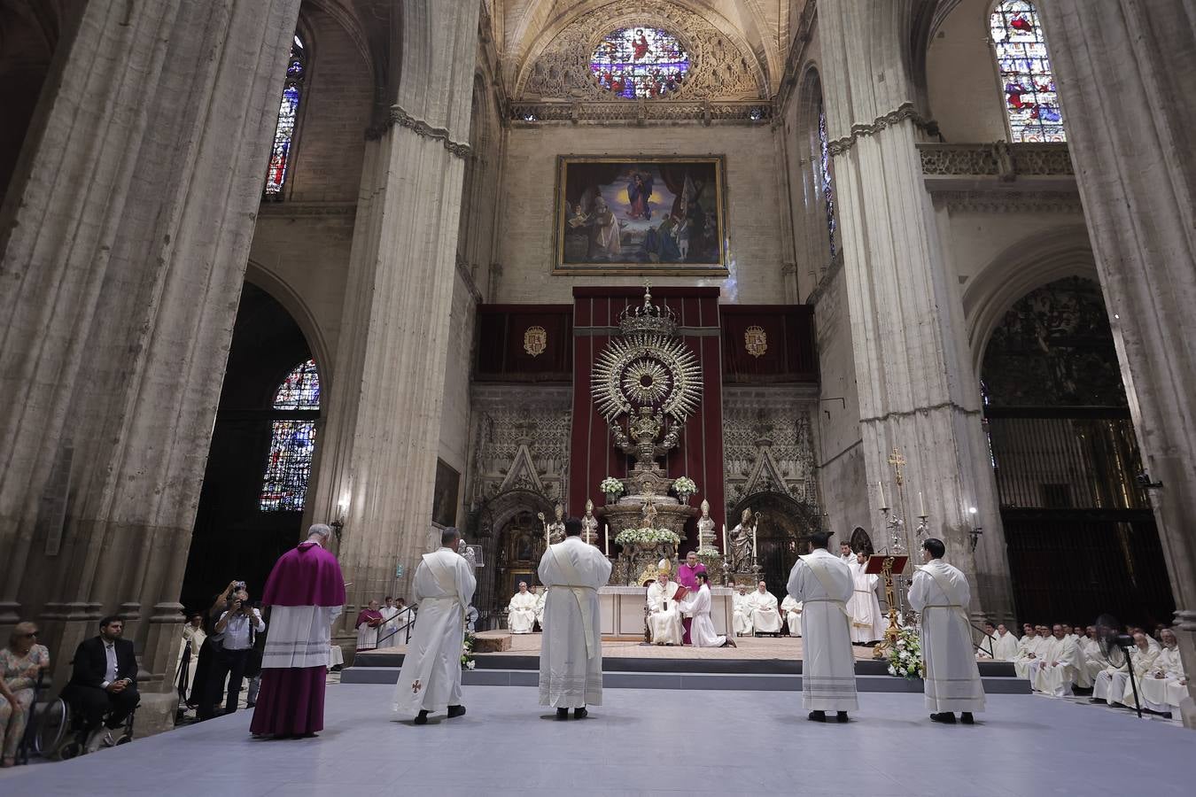 Liturgia de ordenación de nuevos sacerdotes en la Catedral