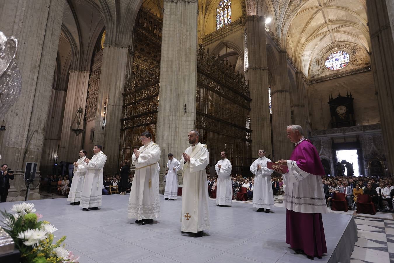 Liturgia de ordenación de nuevos sacerdotes en la Catedral
