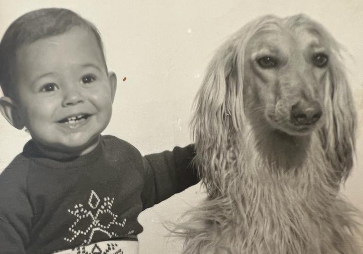 Imagen compartida por el alcalde junto a su perro