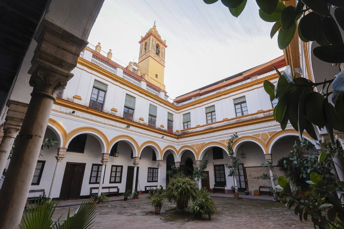 Paseo por el interior de esta joya olvidada en el centro de Sevilla