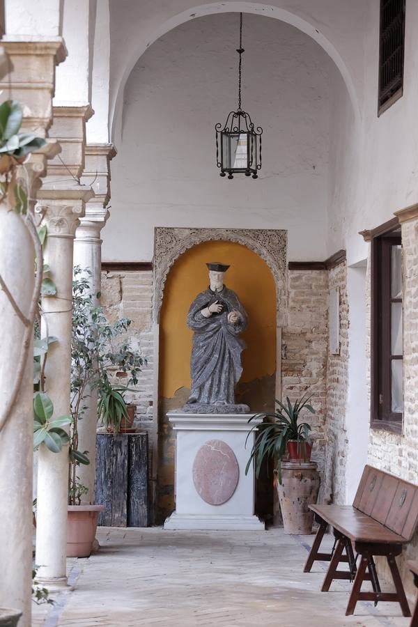 Paseo por el interior de esta joya olvidada en el centro de Sevilla