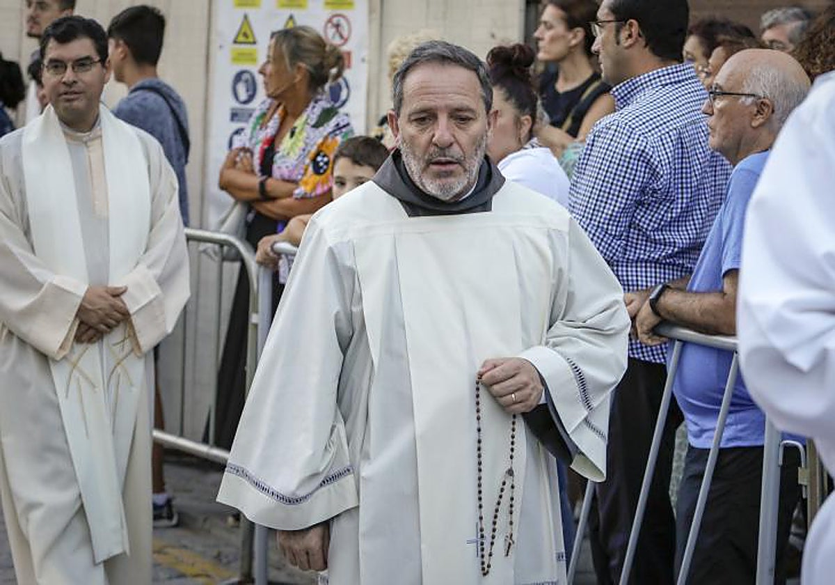 El hermano Pablo Noguera en la última procesión de la Virgen de los Reyes