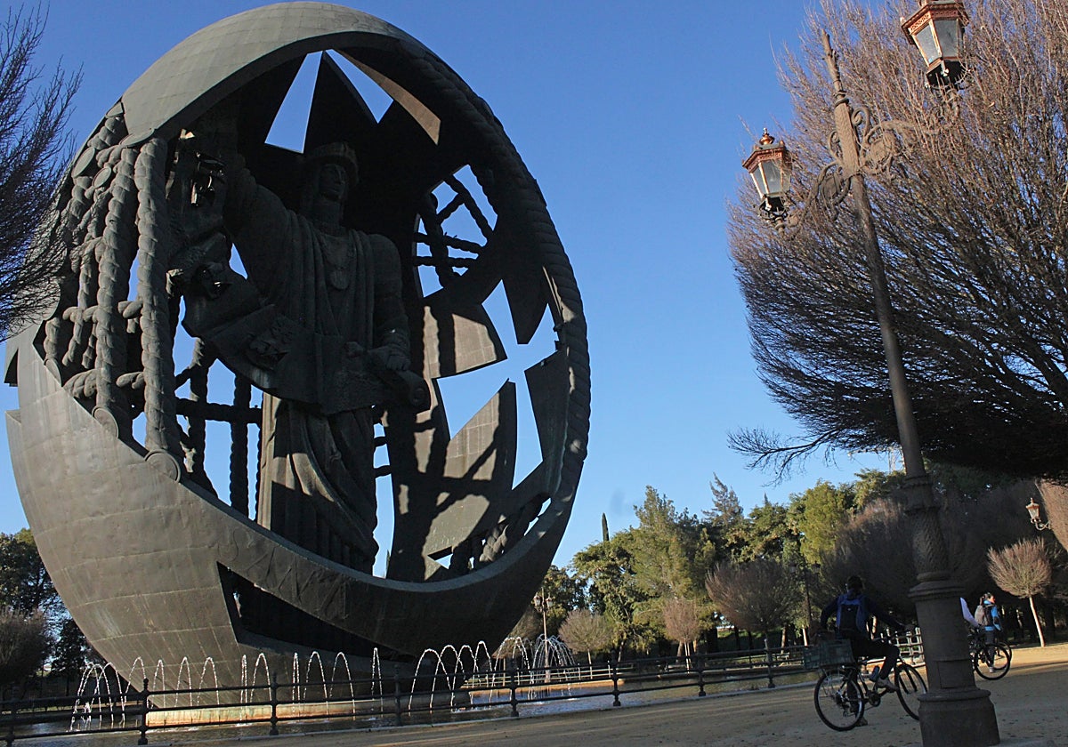 La estatua y su entorno en el año 2012