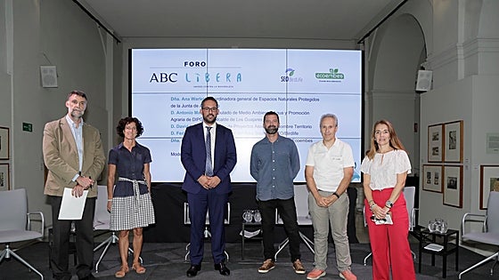 Compromiso, responsabilidad y unión por unos espacios naturales libres de 'basuraleza'